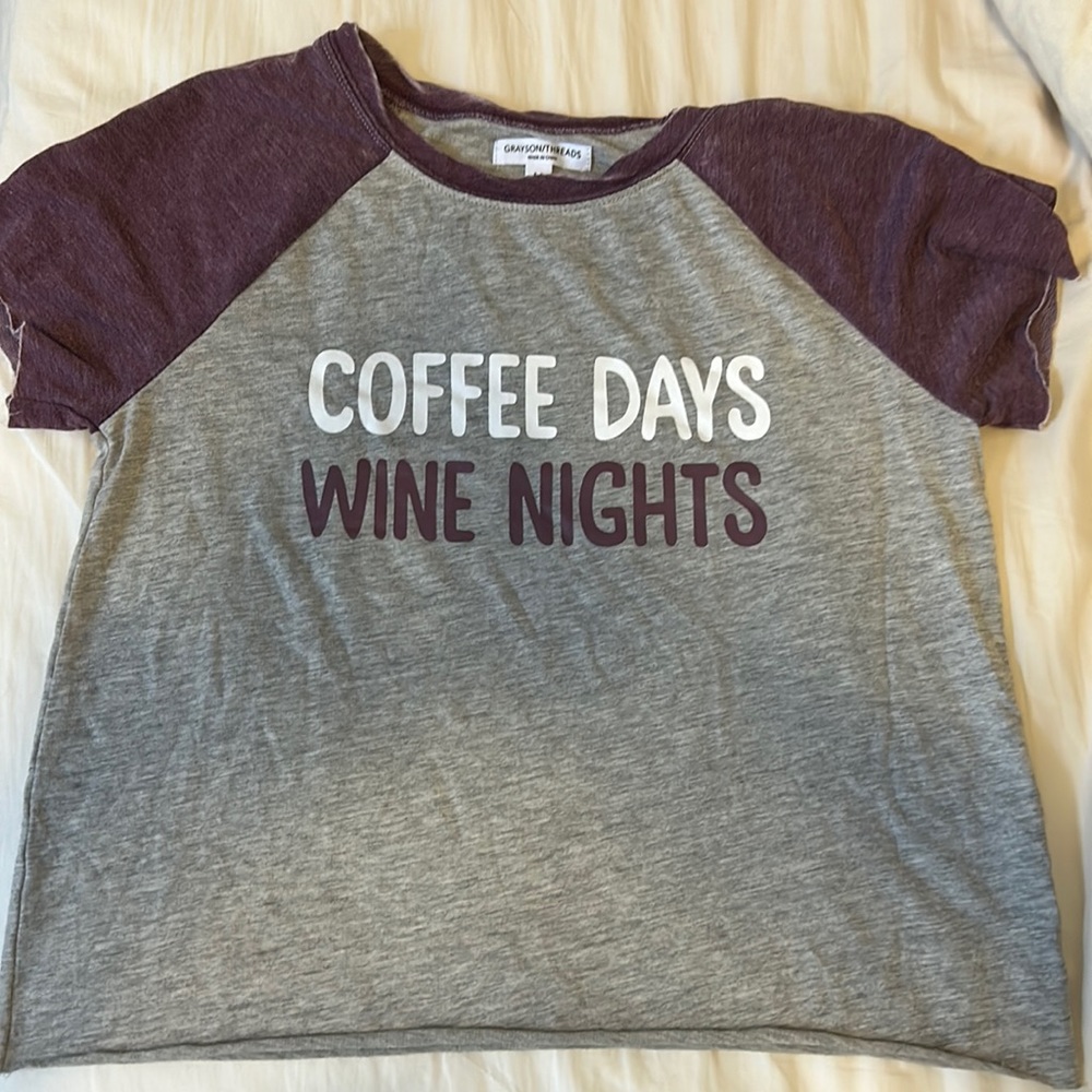 Size medium, cropped baseball tee